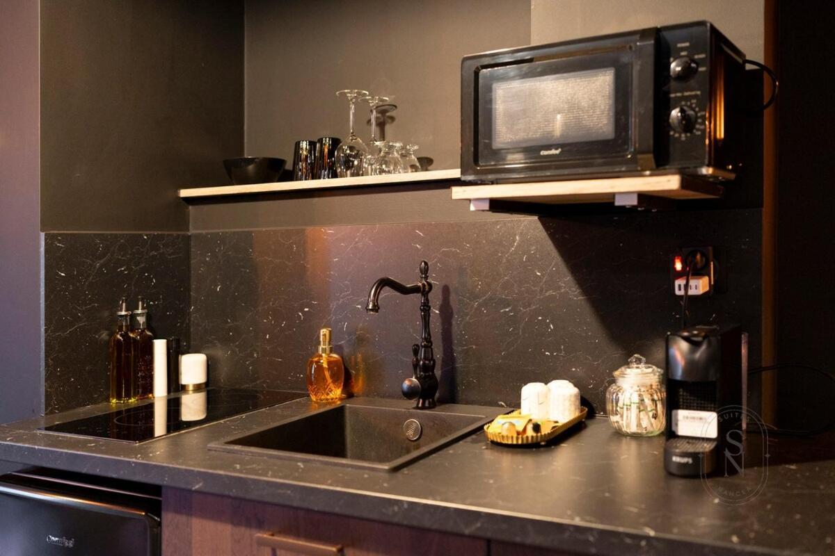 Encorps Nuit, Jacuzzi, Centre Gare Congres, Parking Apartment *